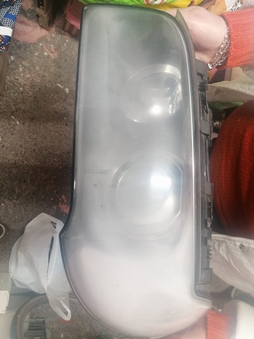 faro BMW X3 2006 anteriore