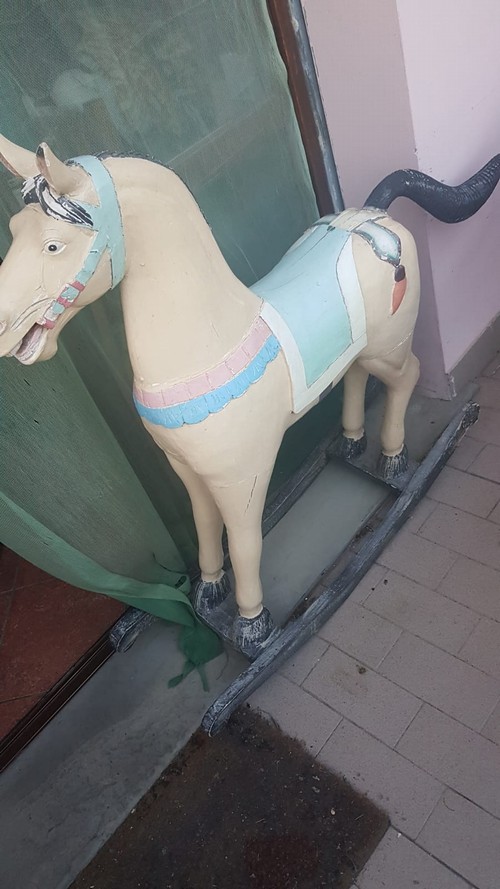 cavallo a dondolo