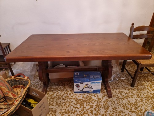 Tavolo in legno massello