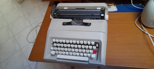MACCHINA DA SCRIVERE