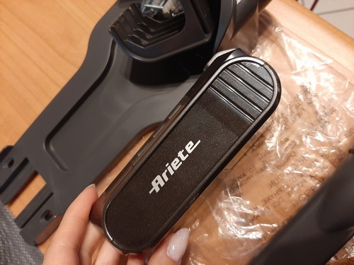 Vendo accessori scopa elettrica ariete 2757 origin