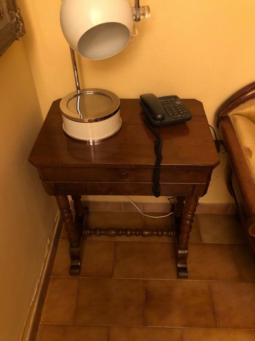 Vendo n 2 comodini/tavolini