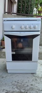Forno con fornelli 