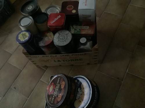 Scatole di latta 