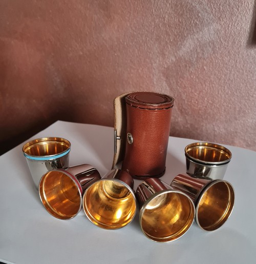 Set n 6 Bicchierini  liquore  da viaggio   vintag