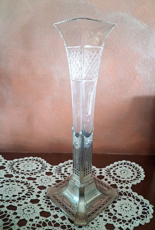 Vaso   a tromba primi '900 in vetro con montatura 