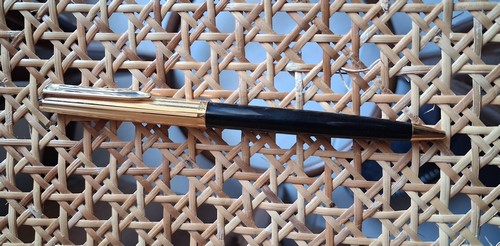  AURORA 98, , penna sfera  laminato oro e fusto in