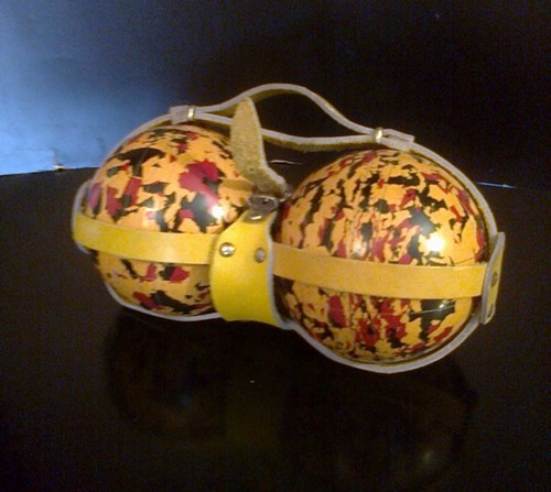 Bocce  vintage da gioco  maculate in  materiale co