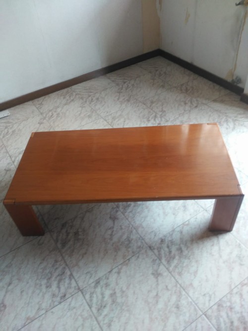 tavolino in legno per soggiorno
