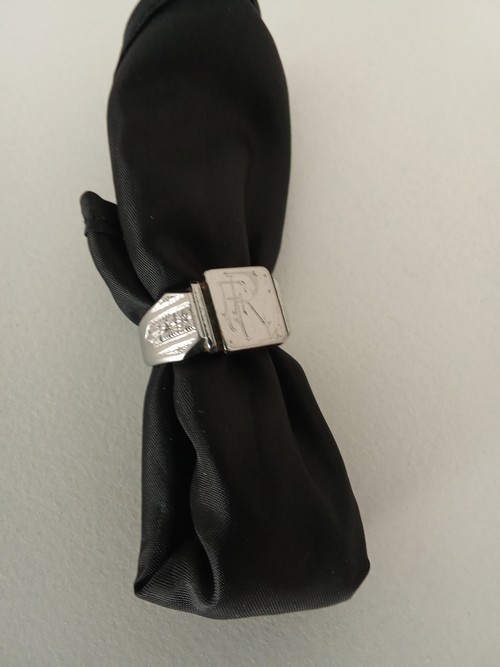 Anello da uomo con iniziali FR 
