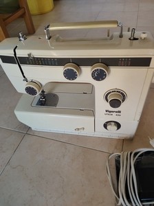 Macchina da cucire elettrica 